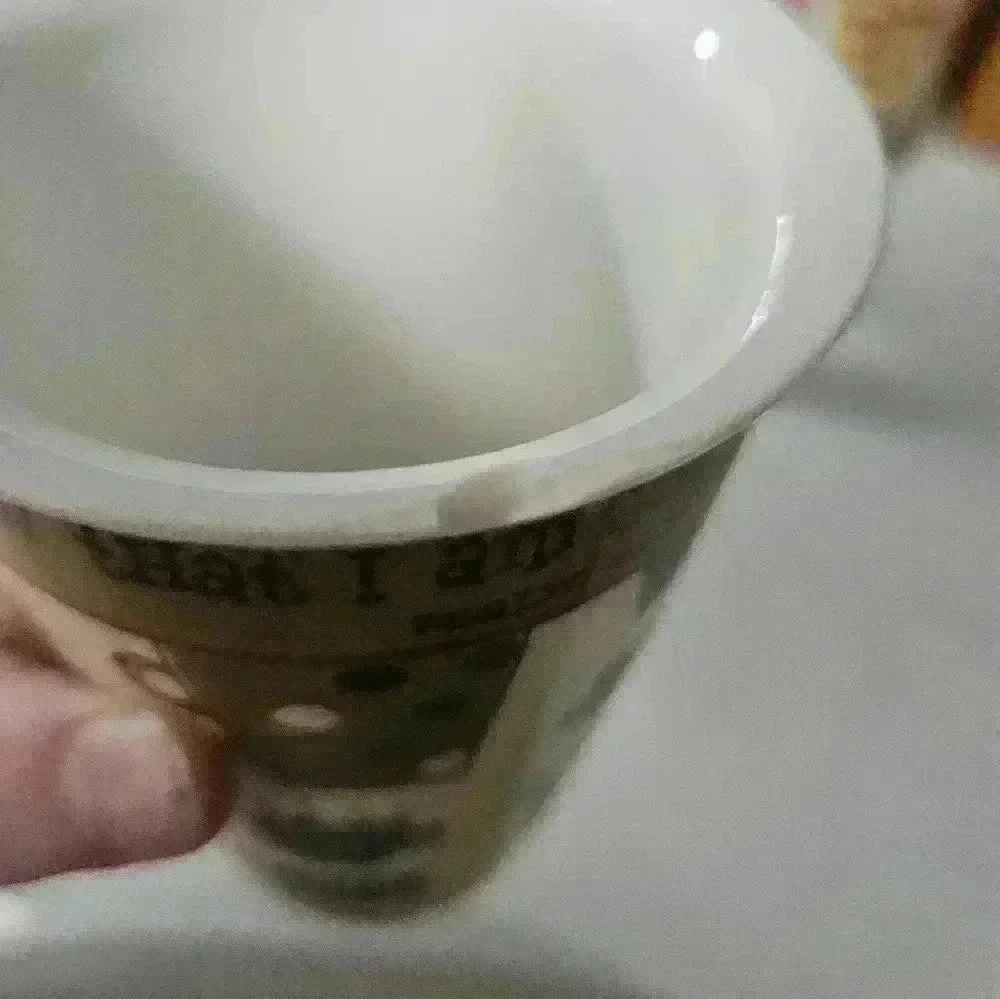 Reuseable glass coffee cup - Picture 4 of 5
